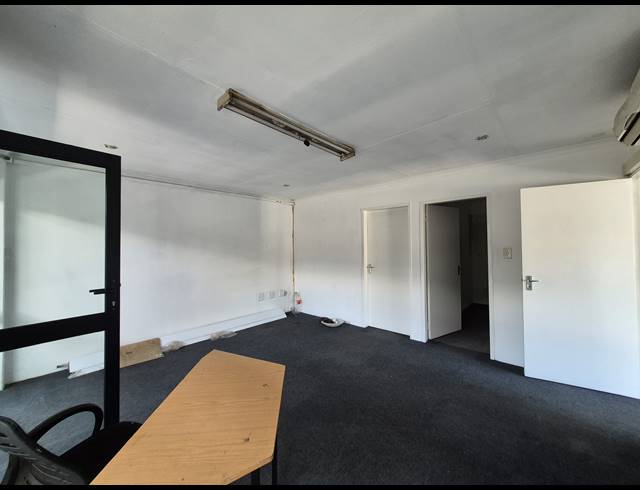 87M² OFFICE TO LET IN MELVILLE